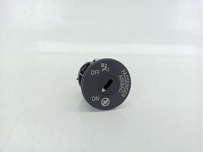 Recambio de interruptor para bmw x1 (f48) sdrive 18 d referencia OEM IAM 9326501  