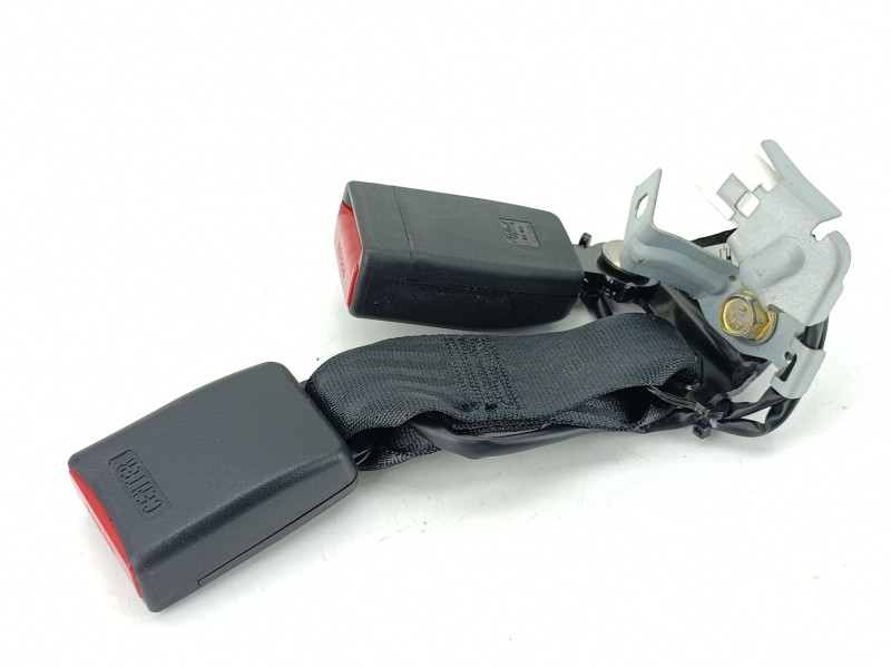 Recambio de enganche cinturon trasero derecho para mazda 3 (bm, bn) 2.2 d referencia OEM IAM BPM457720  