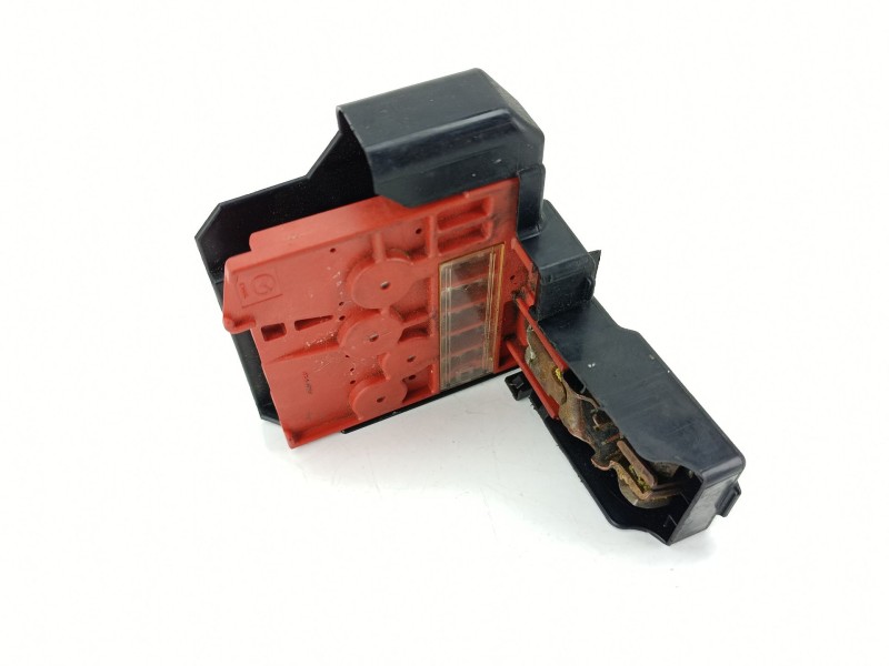 Recambio de caja reles / fusibles para mazda 3 (bm, bn) 2.2 d referencia OEM IAM KD6267KB1  