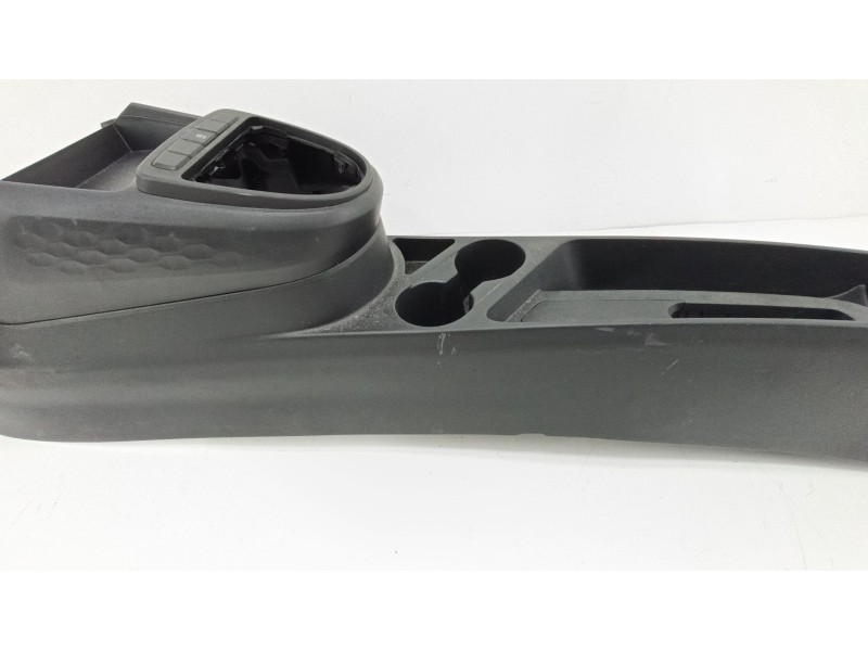 Recambio de consola central para hyundai i10 iii (ac3, ai3) 1.0 mpi referencia OEM IAM 84610K7000NNB  