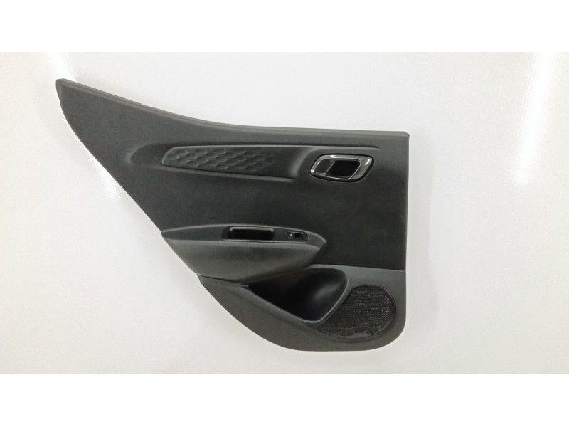 Recambio de guarnecido puerta trasera izquierda para hyundai i10 iii (ac3, ai3) 1.0 mpi referencia OEM IAM 83305K7020NNB  