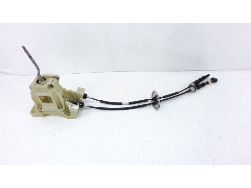 Recambio de palanca cambio para hyundai i10 iii (ac3, ai3) 1.0 mpi referencia OEM IAM 43700K7120  