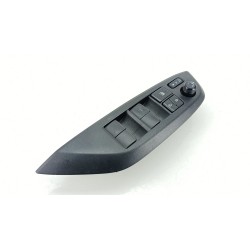 MANDO ELEVALUNAS DELANTERO IZQUIERDO 840400D020 