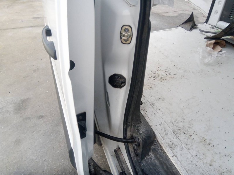 Recambio de cerradura puerta lateral derecha para peugeot partner furgoneta/monovolumen 1.6 hdi / bluehdi 75 referencia OEM IAM 