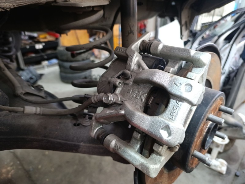 Recambio de pinza freno trasera izquierda para toyota yaris cross (mxp_) 1.5 hybrid (mxpj10) referencia OEM IAM 478500D080  