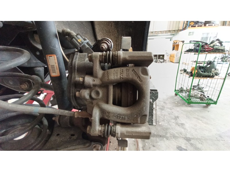 Recambio de pinza freno trasera derecha para mazda 3 (bm, bn) 2.2 d referencia OEM IAM BAY02661X  