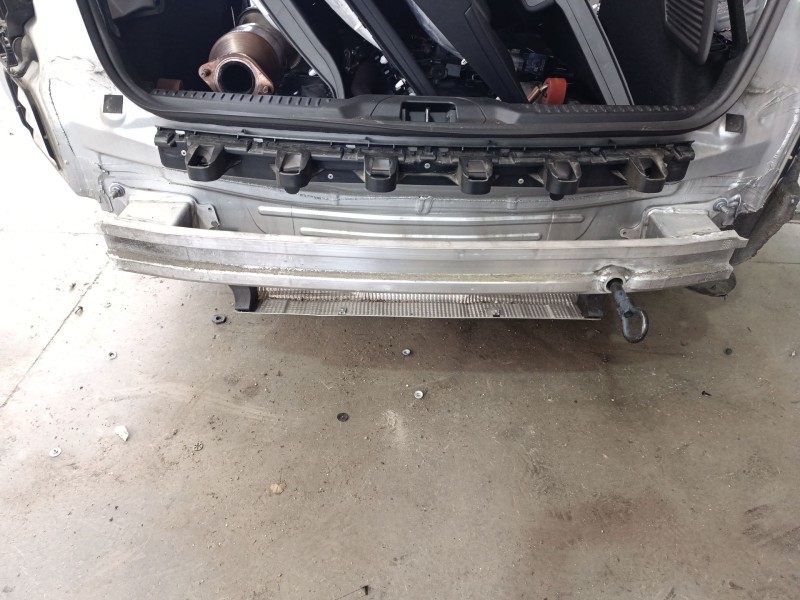 Recambio de refuerzo paragolpes trasero para ford focus iv (hn) 1.0 ecoboost referencia OEM IAM 2195592  