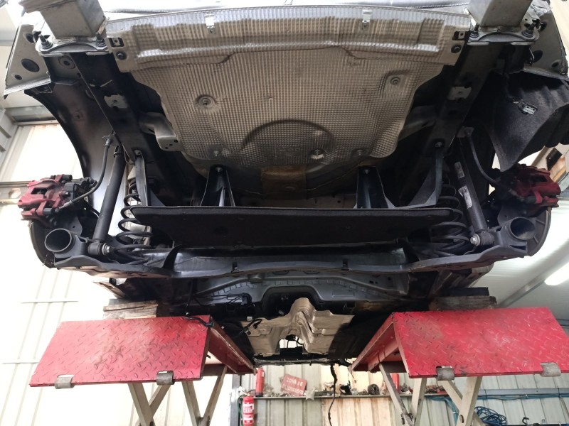 Recambio de puente trasero para ford focus iv (hn) 1.0 ecoboost referencia OEM IAM 2540216  