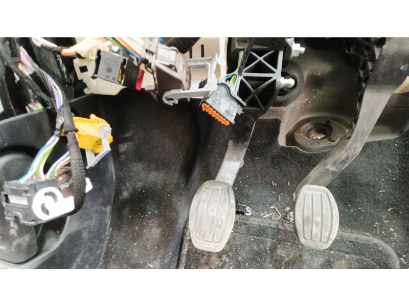 Recambio de pedal embrague para opel corsa f (p2jo) 1.2 (68) referencia OEM IAM 9824262180  