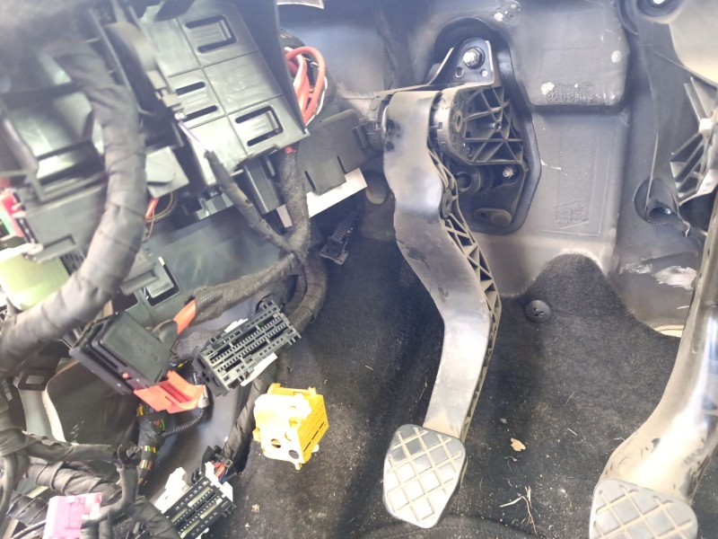 Recambio de pedal embrague para skoda fabia iv (pj3) 1.0 mpi referencia OEM IAM 6C1721321A  