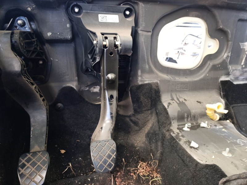 Recambio de pedal freno para skoda fabia iv (pj3) 1.0 mpi referencia OEM IAM 2Q1721058P  