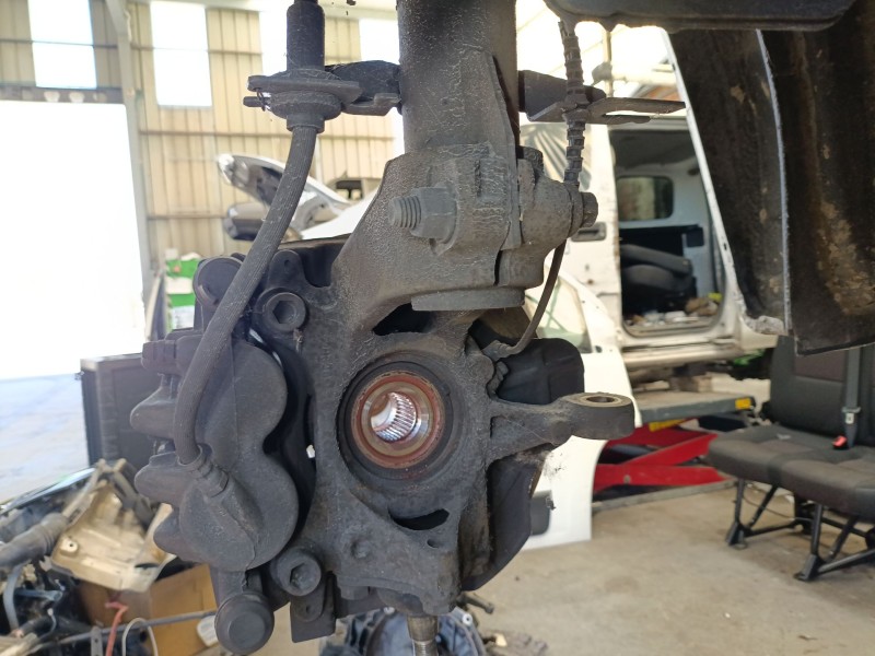 Recambio de mangueta delantera derecha para citroën jumper iii furgoneta 2.2 bluehdi 140 referencia OEM IAM 3647A0  