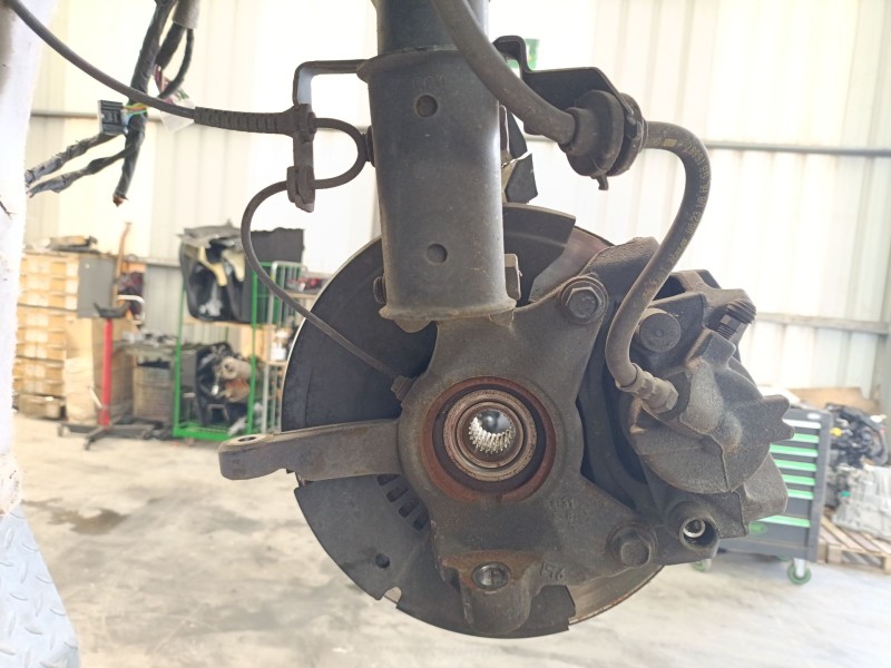 Recambio de mangueta delantera izquierda para nissan juke (f16_) 1.0 referencia OEM IAM 400156PA0B  