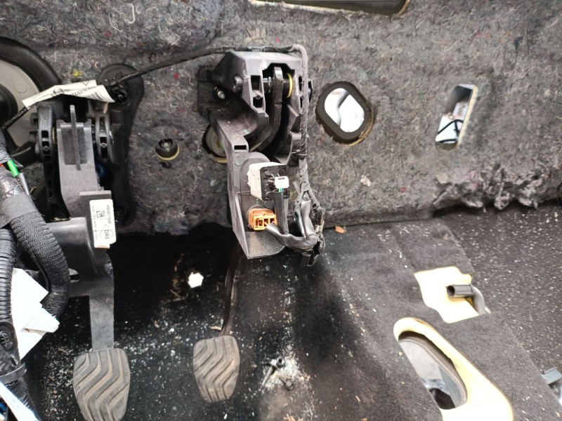 Recambio de pedal freno para nissan juke (f16_) 1.0 referencia OEM IAM 465016564R  
