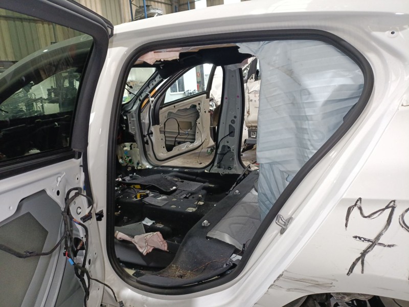 Recambio de gomas contorno puerta para bmw 1 (f40) 118 d referencia OEM IAM   