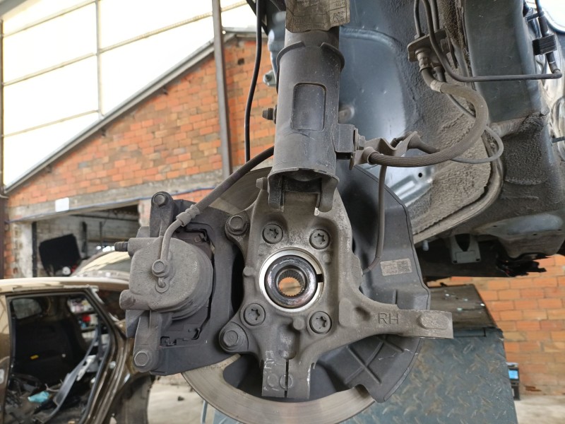 Recambio de mangueta delantera derecha para hyundai tucson (tl, tle) 1.6 t-gdi referencia OEM IAM 51711N7000  