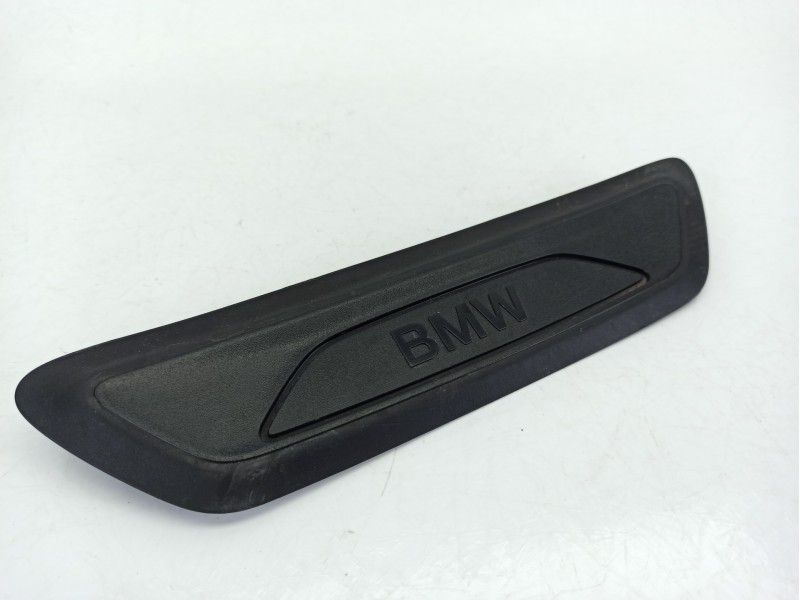 Recambio de embellecedor para bmw x1 (f48) sdrive 18 d referencia OEM IAM 51477349674  