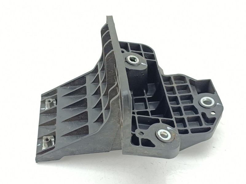 Recambio de soporte bateria para suzuki s-cross 1.4 smart hybrid (akk414) referencia OEM IAM 7252261M00  