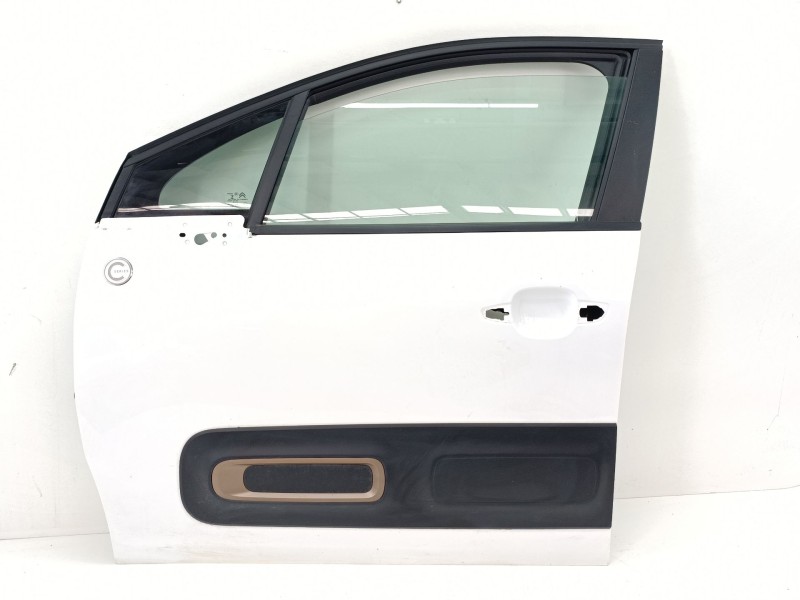 Recambio de puerta delantera izquierda para citroën c3 iii (sx) 1.2 puretech 82 referencia OEM IAM 9812674380  