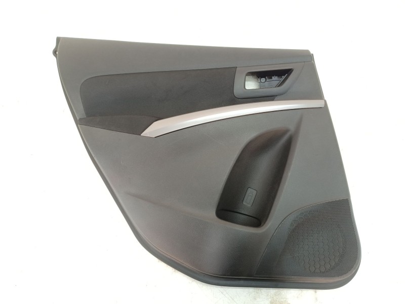Recambio de guarnecido puerta trasera izquierda para suzuki s-cross 1.4 smart hybrid (akk414) referencia OEM IAM 8307561M01  