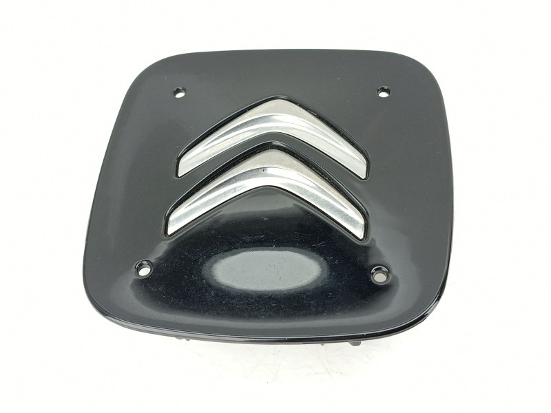 Recambio de tapacubos para citroën c3 iii (sx) 1.2 puretech 82 referencia OEM IAM 98031813AX  