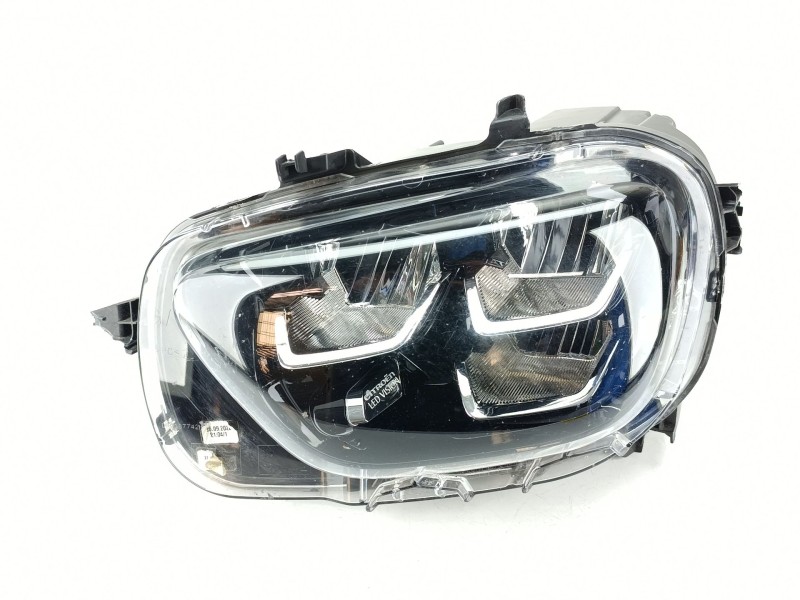Recambio de faro izquierdo para citroën c3 iii (sx) 1.2 puretech 82 referencia OEM IAM 9836267180  