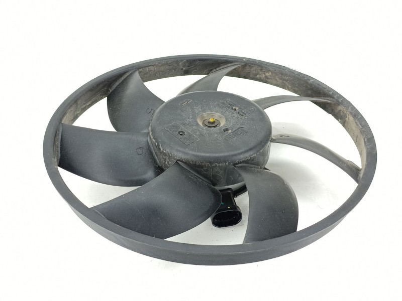 Recambio de electroventilador para citroën c3 iii (sx) 1.2 puretech 82 referencia OEM IAM 8023M00007  