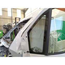 LUNA CUSTODIA DELANTERA IZQUIERDA 46864297 