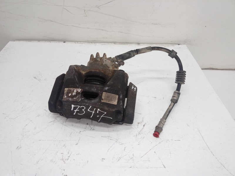 Recambio de pinza de freno delantera izquierda para peugeot partner tepee 1.6 hdi 90 referencia OEM IAM 9670613980  