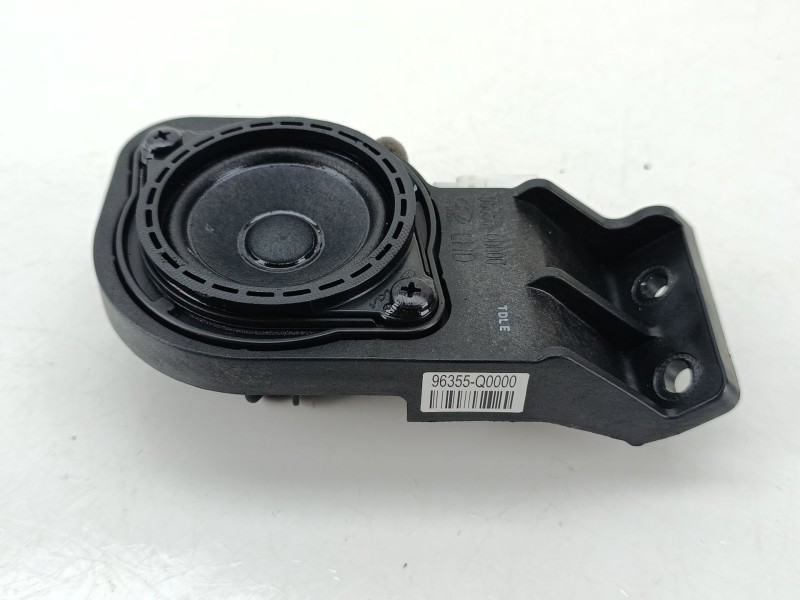 Recambio de subwoofer para hyundai bayon (bc3) 1.0 t-gdi referencia OEM IAM 96355Q0000  