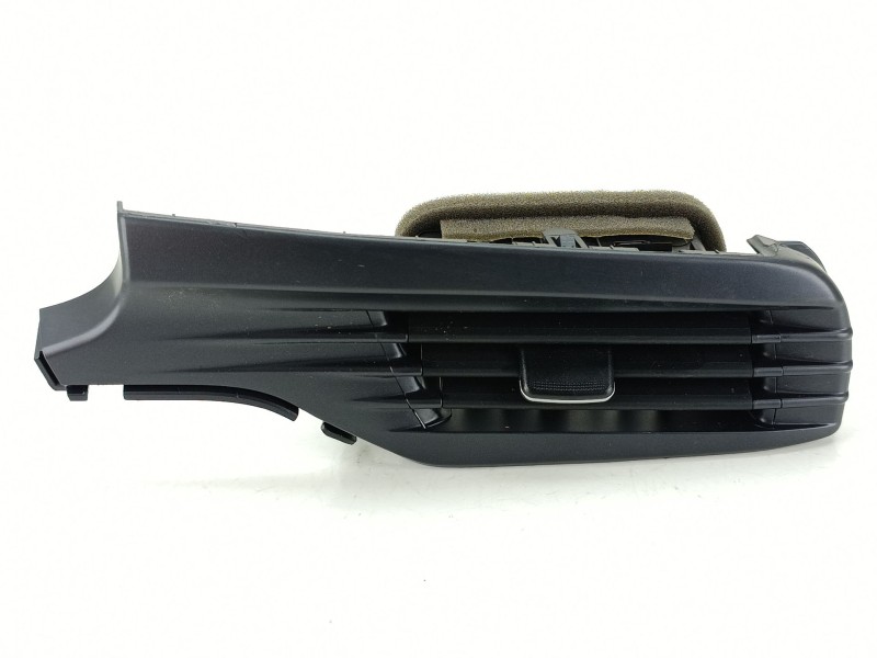 Recambio de rejilla aireadora para hyundai bayon (bc3) 1.0 t-gdi referencia OEM IAM 614678D00M  