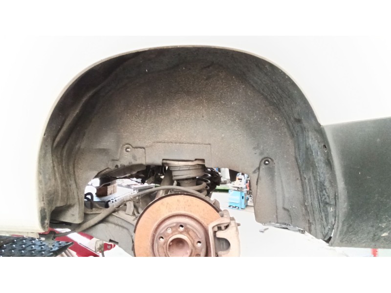 Recambio de paso rueda trasero izquierdo para peugeot partner furgón/monospace (k9) 1.5 bluehdi 100 referencia OEM IAM   