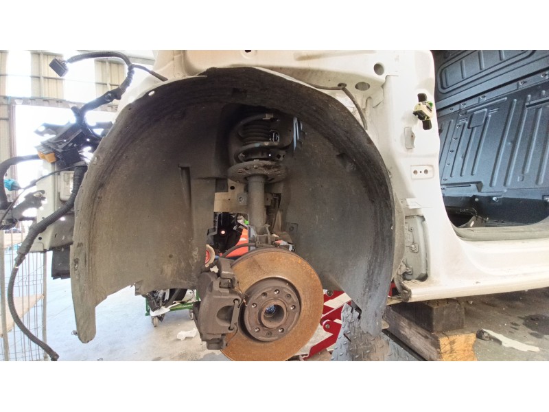 Recambio de paso rueda delantero izquierdo para peugeot partner furgón/monospace (k9) 1.5 bluehdi 100 referencia OEM IAM   