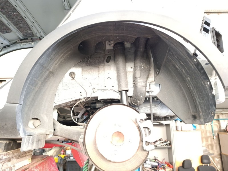 Recambio de paso rueda trasero izquierdo para hyundai bayon (bc3) 1.0 t-gdi referencia OEM IAM   