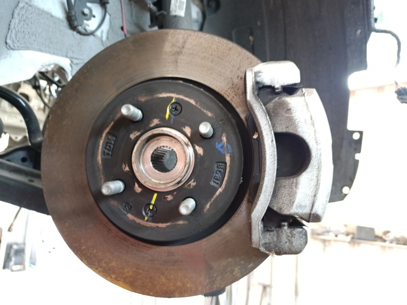 Recambio de pinza freno delantera derecha para hyundai bayon (bc3) 1.0 t-gdi referencia OEM IAM 58130Q0000  
