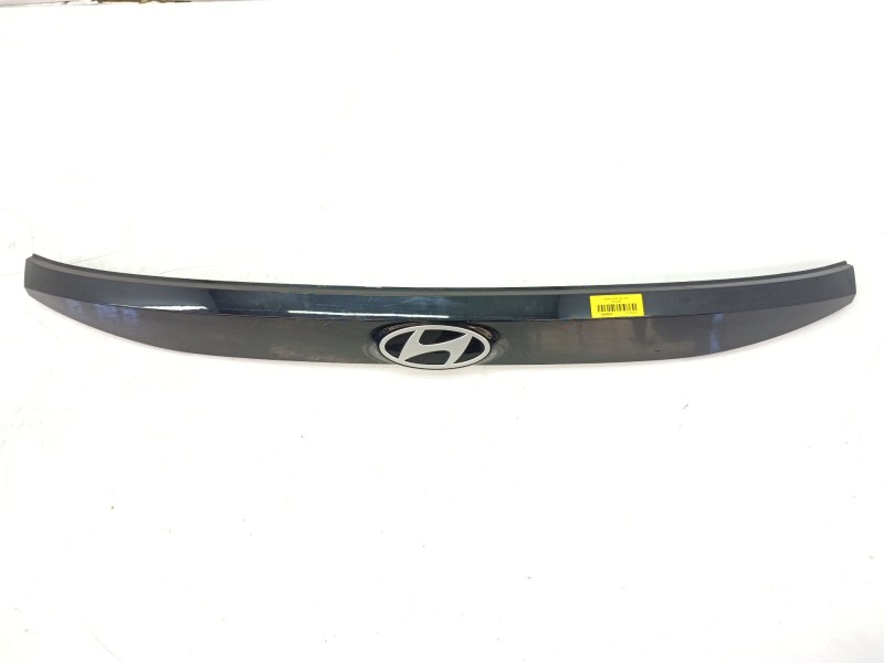 Recambio de moldura para hyundai i20 iii (bc3, bi3) 1.0 t-gdi referencia OEM IAM 87310Q0000  