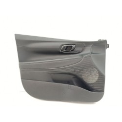 GUARNECIDO PUERTA DELANTERA IZQUIERDA 82310Q0100 