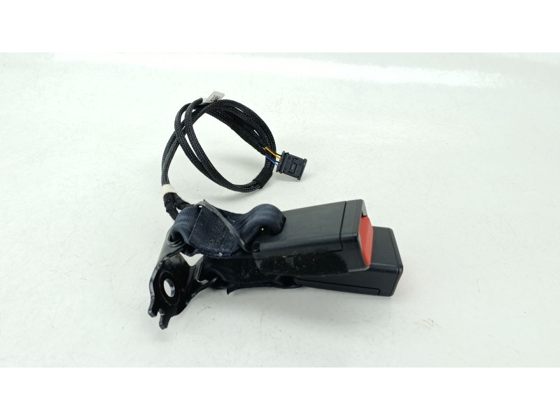 Recambio de enganche cinturon trasero central para jeep avenger fh1 referencia OEM IAM 6403512000  
