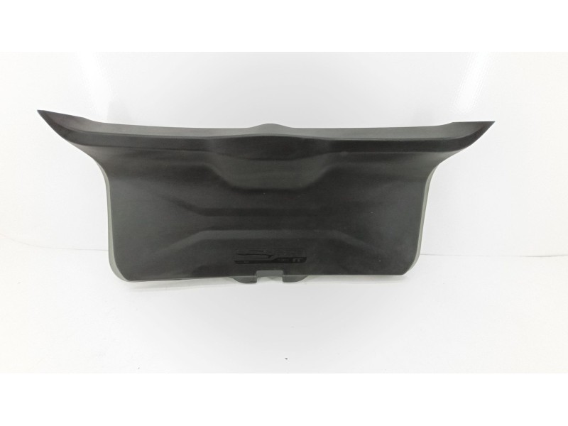 Recambio de guarnecido porton trasero para jeep avenger fh1 referencia OEM IAM 735772690  