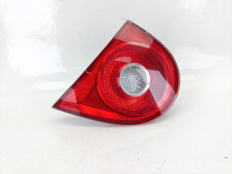 Recambio de piloto trasero derecho interior para volkswagen golf v (1k1) 1.9 tdi referencia OEM IAM 1K6945094G  
