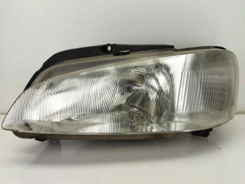 Recambio de faro izquierdo para peugeot 106 ii (1a_, 1c_) 1.1 i referencia OEM IAM 88202144  