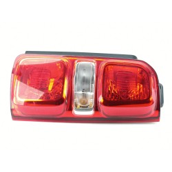 PILOTO TRASERO DERECHO SU001A4080 