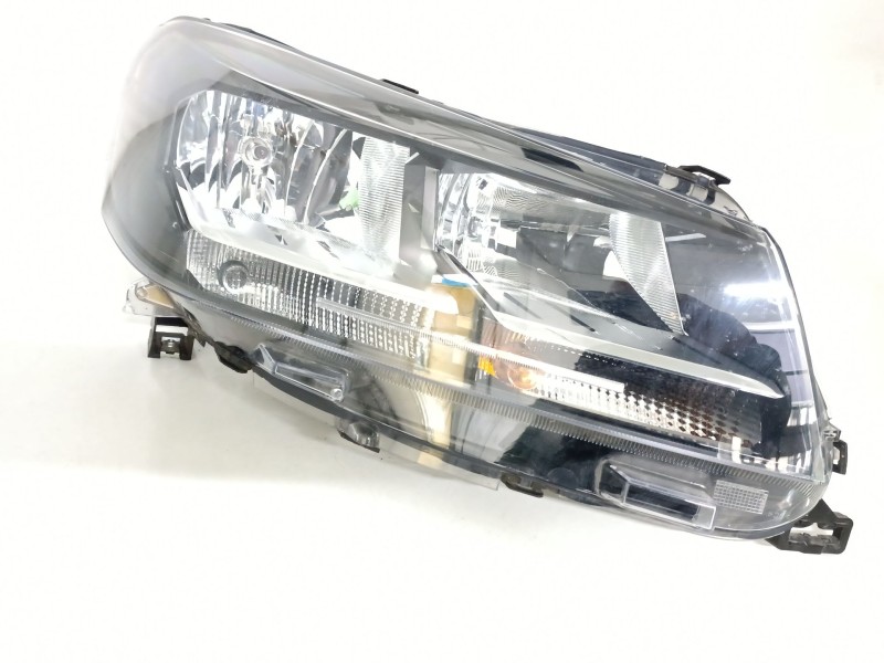 Recambio de faro derecho para toyota proace furgoneta (mdz_) 1.5 d4d (mdz1) referencia OEM IAM SU001A4963  