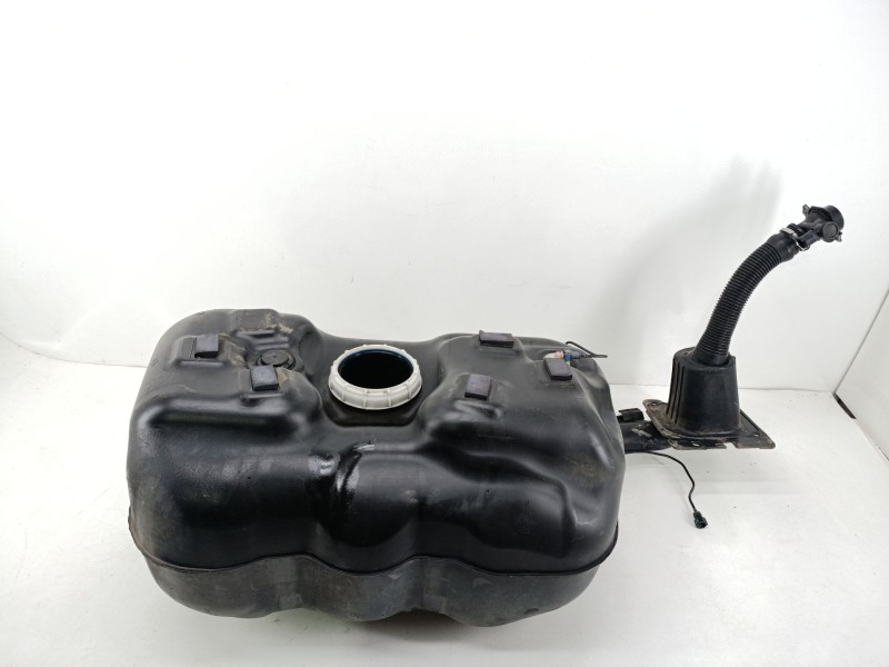 Recambio de deposito combustible para peugeot boxer furgoneta 2.0 bluehdi 130 referencia OEM IAM 1379080080  