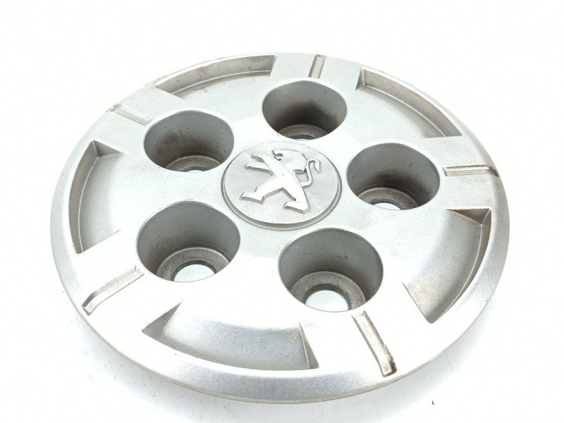 Recambio de tapacubos para peugeot boxer furgoneta 2.0 bluehdi 130 referencia OEM IAM 123456789012  