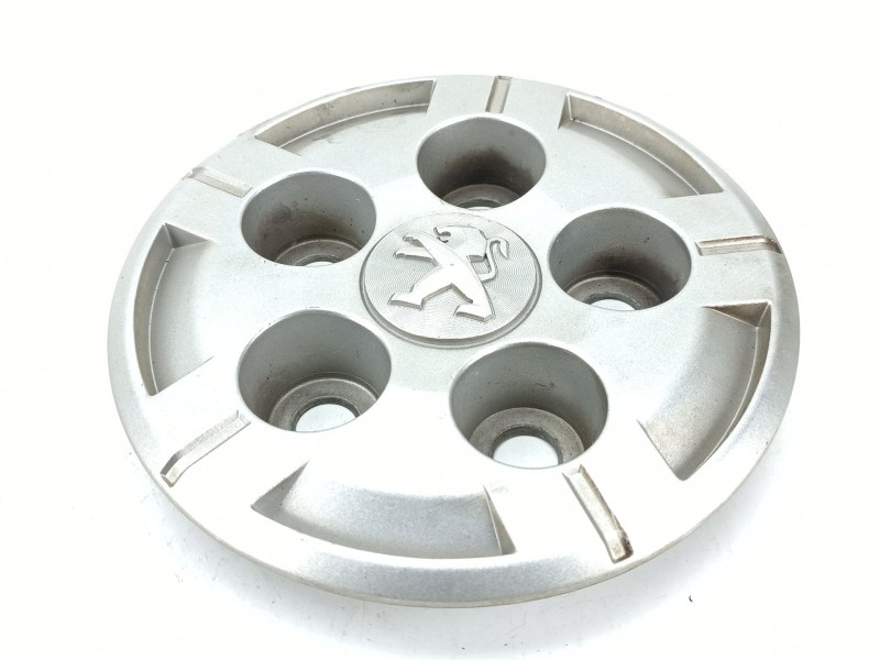 Recambio de tapacubos para peugeot boxer furgoneta 2.0 bluehdi 130 referencia OEM IAM 123456789012  
