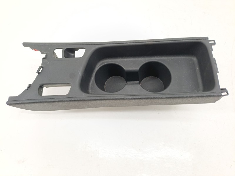 Recambio de moldura para toyota yaris (_p21_, _pa1_, _ph1_) 1.5 hybrid (mxph10) referencia OEM IAM 588050D350  