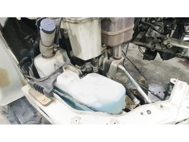 Recambio de deposito limpia para peugeot boxer furgoneta 2.0 bluehdi 130 referencia OEM IAM 1643706580  