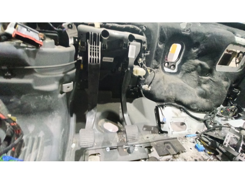 Recambio de pedal embrague para peugeot boxer furgoneta 2.0 bluehdi 130 referencia OEM IAM 77366013  
