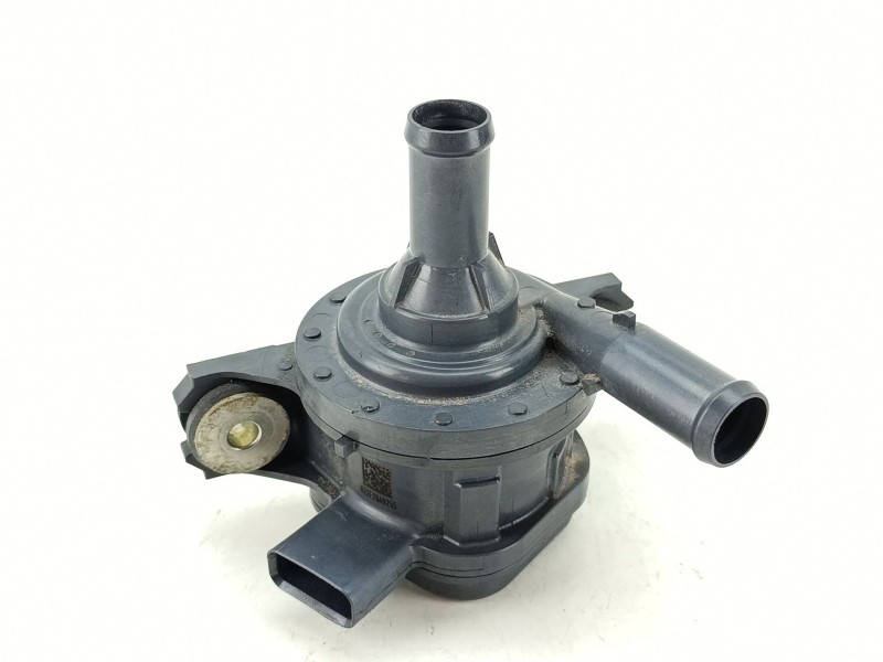 Recambio de bomba agua para toyota yaris (_p21_, _pa1_, _ph1_) 1.5 hybrid (mxph10) referencia OEM IAM 14532F287051  